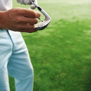 should you oil golf clubs