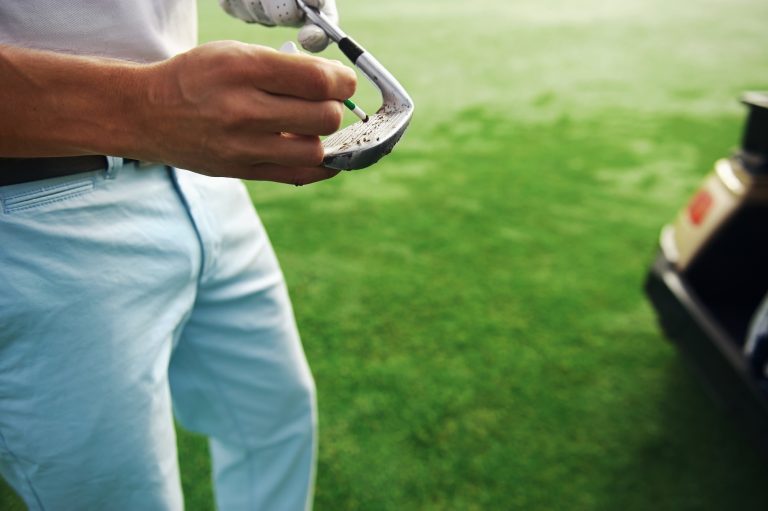 Simple Reasons to Know Why Should You Oil Golf Clubs? (Explained)